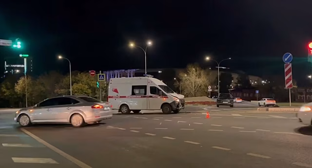 Скорая помощь столкнулась с иномаркой в Нижнем Новгороде