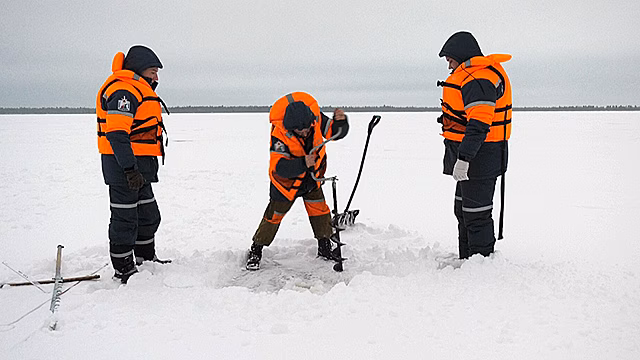 Жителей Ноябрьска будут штрафовать за выход на неокрепший лед