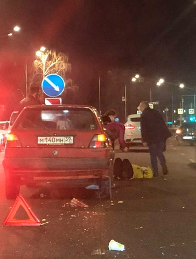 Под Калининградом на Шатурской автомобиль сбил женщину