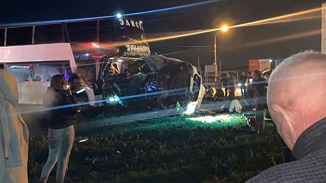 В результате ДТП под Воронежем госпитализированы 11 человек, половина в тяжелом состоянии