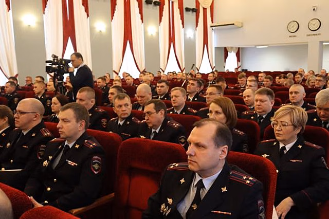 В свердловском главке МВД подвели итоги работы по борьбе с преступностью в 2023 году