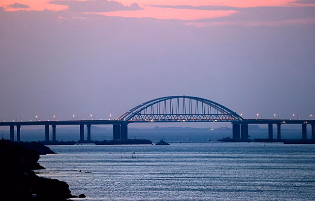 Очередей на подходе к Крымскому мосту не осталось