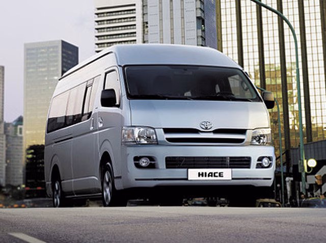 Toyota обновит свой микроавтобус к концу года
