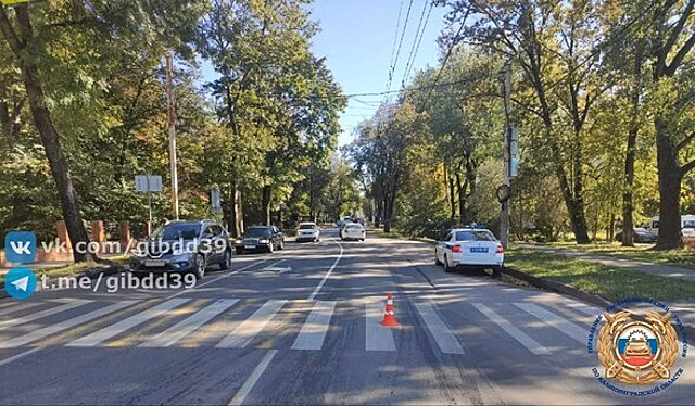 В Калининграде мотоциклист сбил на зебре 85-летнего пенсионера и уехал