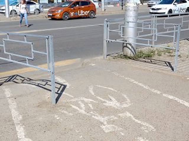 В Уфе хотят демонтировать пешеходные ограждения вдоль дорог