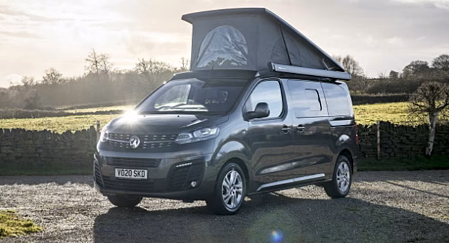 Кемпер Vauxhall Vivaro Elite Campervan за 4,6 млн рублей оснащен солнечной панелью и раскладными кроватями
