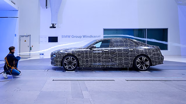 BMW i7 вступил в стадию акустических тестов