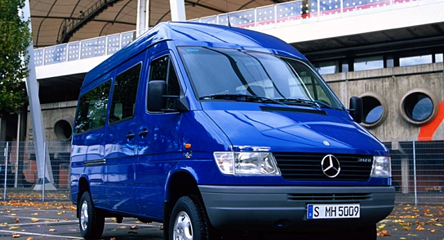 Вместо «ГАЗели»: стоит ли брать подержанный Sprinter Classic