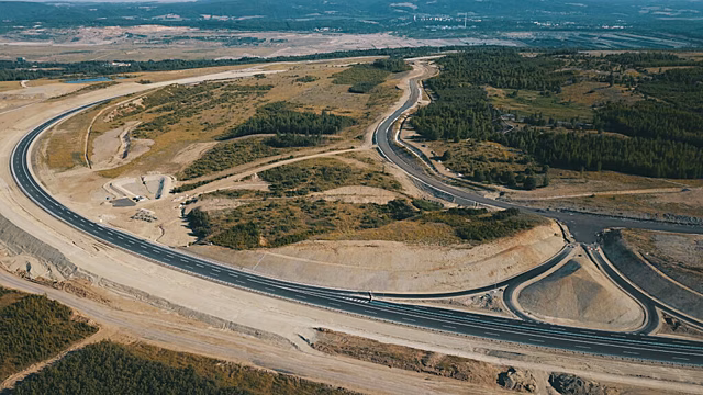 В BMW назвали главного конкурента