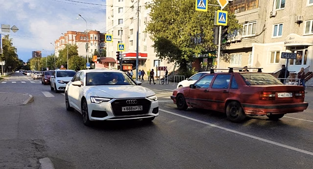 Сколько должен стоить автомобиль. А кому должен?