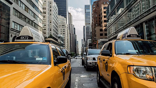 Американец рассказал, кому не стоит переезжать в США