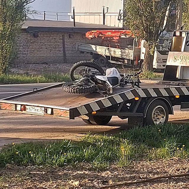 В Семилуках Воронежской области 14-летний мотоциклист попал в тяжёлое ДТП