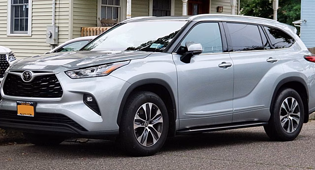 Большинство моделей Toyota подорожали в РФ