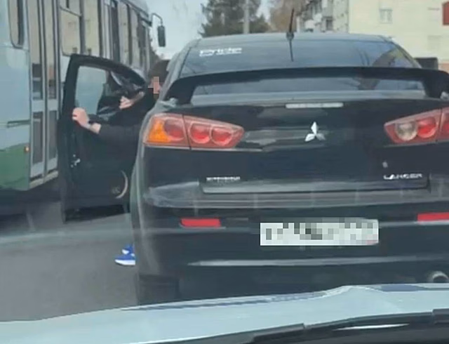 Водитель в Кузбассе более 15 раз за год попался из-за тонировки