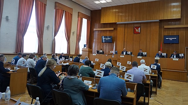 Полномочия города по уборке неразграниченных территорий расширили в Вологде