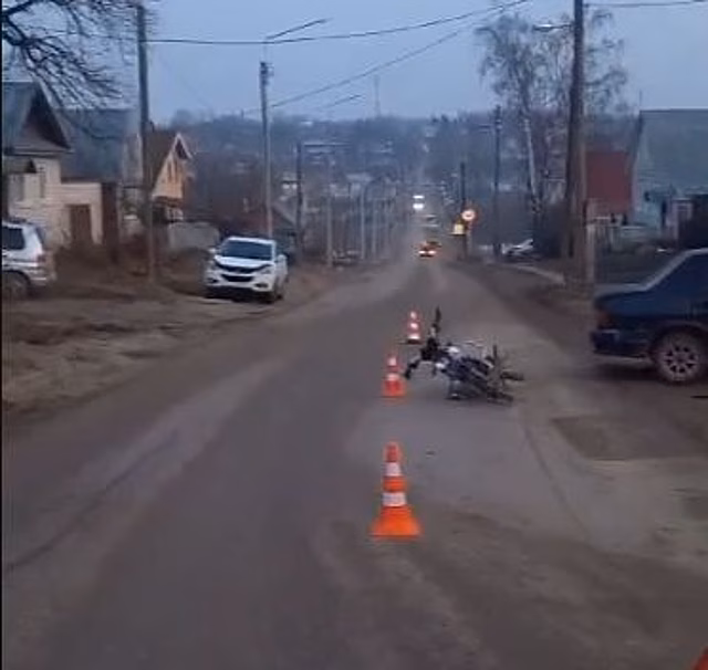 Автомобиль сбил подростков на мопеде в Ардатовском округе
