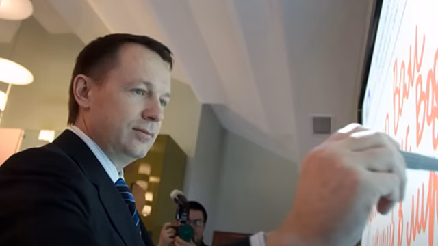 Бывший вице-губернатор Петербурга лишился прав за пьяную езду