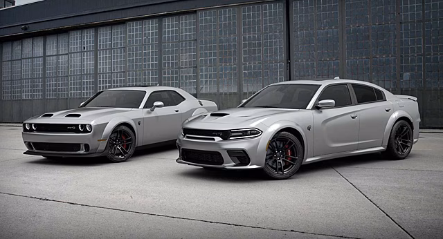 Юбилейные Dodge Charger и Challenger получили новый цвет «Smoke Show»