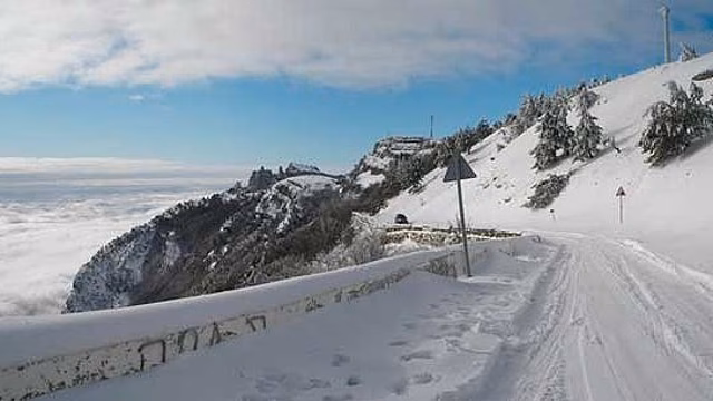 Власти Крыма закрыли проезд на плато Ай-Петри до 1 апреля