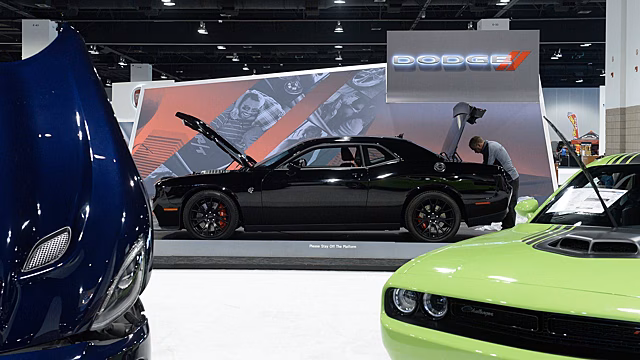 На аукцион попал Dodge Challenger с человеком в багажнике