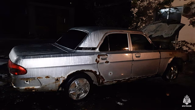Автомобиль горел на улице Ветошкина в Вологде