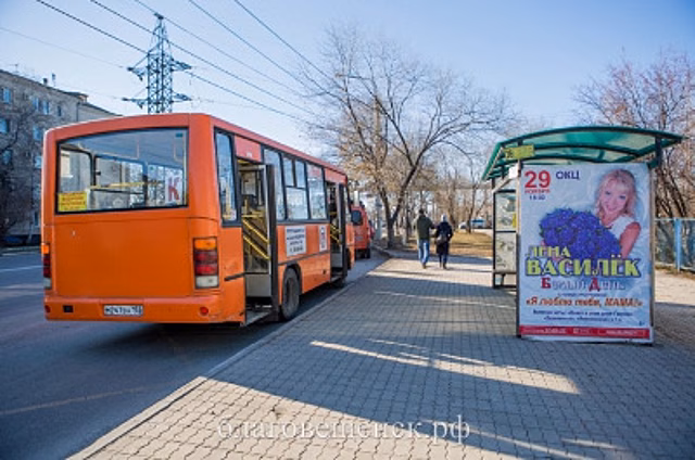 «Околеть можно»: благовещенка на морозе почти полчаса прождала автобус 