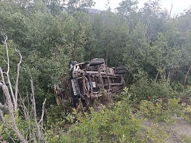 В Мурманской области 14 человек госпитализировали после съезда автобуса в кювет