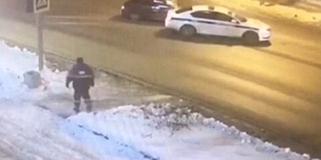 В Череповце сотрудники ДПС перекрыли дорогу, чтобы защитить пешеходов от лихача