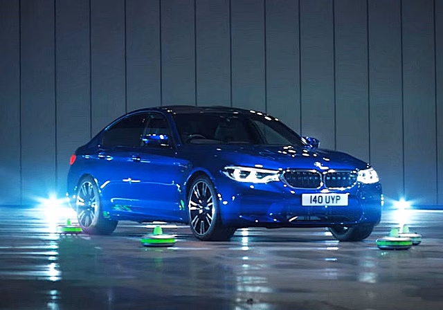 Видео: танец BMW M5 между «живых» конусов