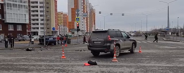 В Тюмени в ДТП с двумя внедорожниками пострадали 4 человека