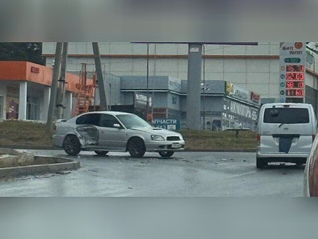 В центре Читы столкнулись две иномарки