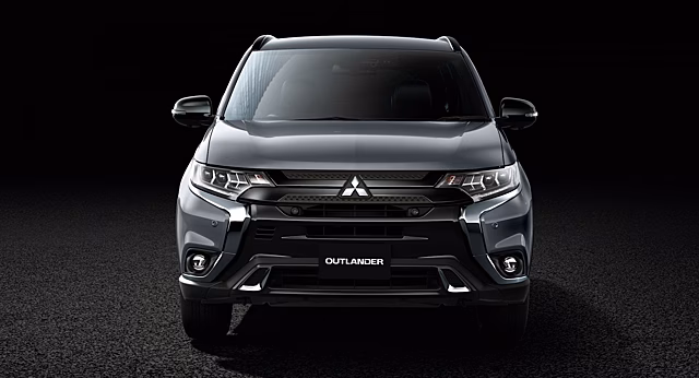 Mitsubishi Outlander Black Edition – гармония черного и белого