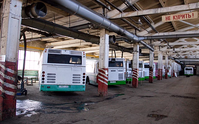 Любимов посетовал на простой 70% автопарка УРТ