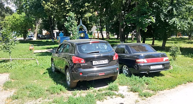 Парковка на газоне — определение, штрафы