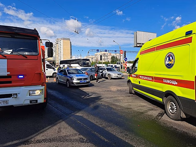 В Санкт-Петербурге столкнулись 12 машин