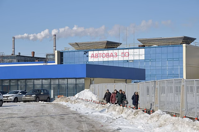 АвтоВАЗ вошел в пятерку производителей авто по продажам коммерческих машин