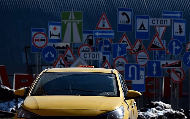В России снизится количество дорожных знаков, создающих «информационный шум»