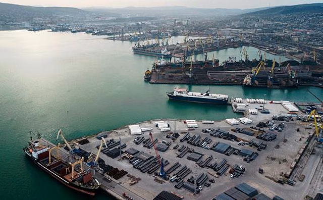 Контейнерооборот морских портов в апреле сократился на 27%