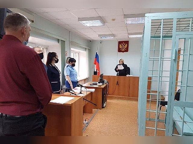 Перегар блогера Лёхи Кочегара помешал провести заседание суда*