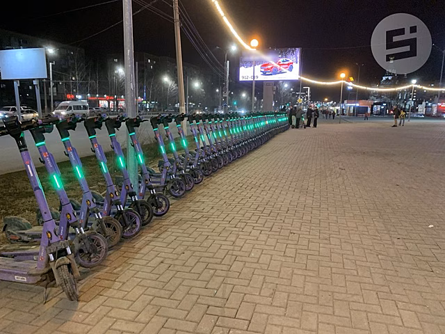 В Ижевске с начала сезона заблокировали почти тысячу аккаунтов самокатчиков-нарушителей