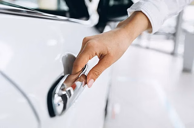 В России исключили введение запрета на праворульные автомобили