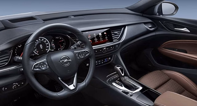 Как возникла компания Opel и какое отношение к этому имеет такси