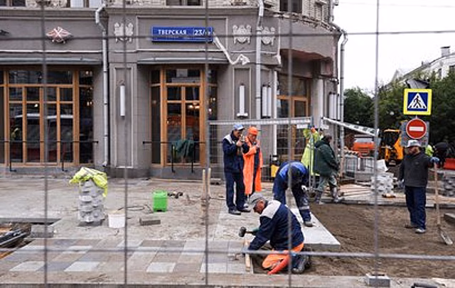 Автомобильное движение по Тверской улице возобновили раньше срока