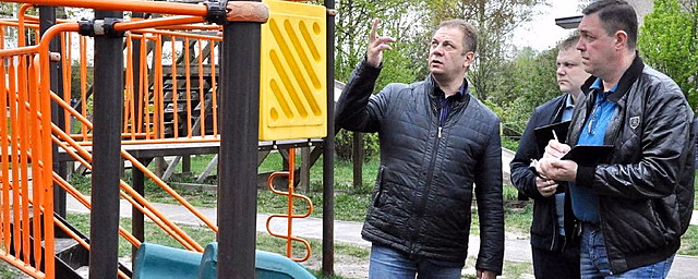 Глава Электрогорска поручил устранить нарушения на детских и спортивных площадках