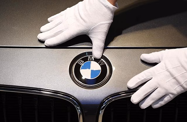 BMW бесплатно поменяет моторы V8 на шести моделях