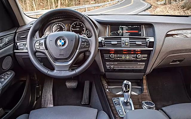 Эксперт рассказал о плюсах и минусах BMW X3 с пробегом