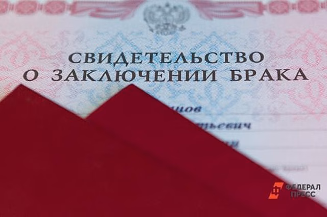В Свердловской области на фоне мобилизации стали чаще жениться