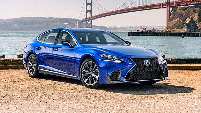 Названы официальные цены нового Lexus LS
