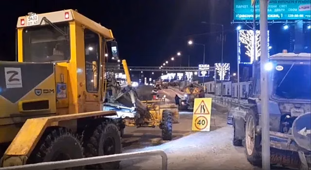 В Самаре на Ново-Садовой в районе Постникова оврага второй раз прорвало трубу