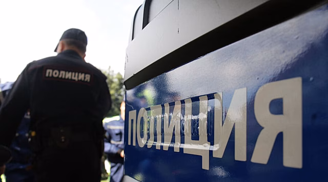 Пьяный петербуржец с пистолетом открыл «охоту» на школьников